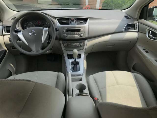 Nissan Sentra 2013 photo 9